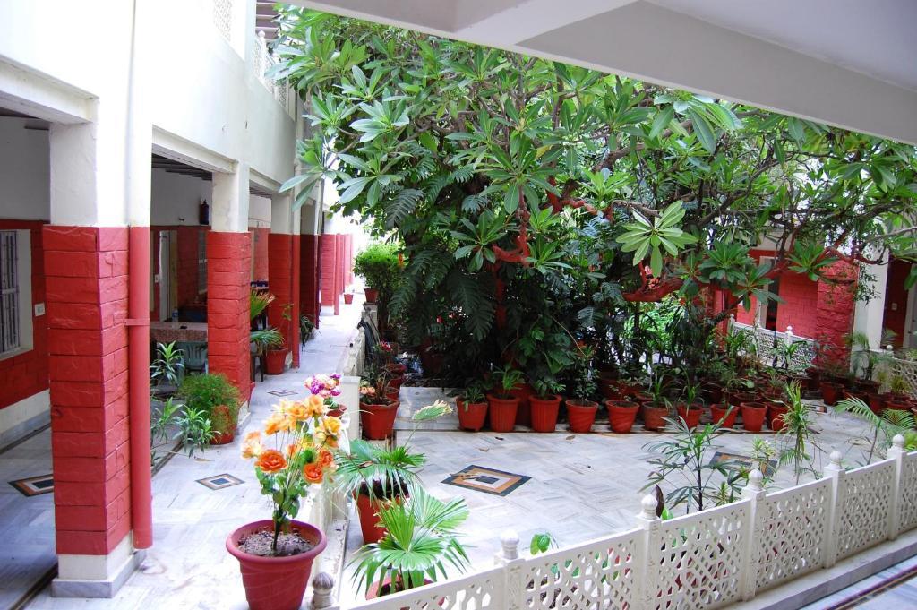 Hotel Tourist Rest House Agra Agra  Exterior foto